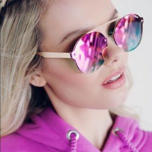 Quay Camden Heights Pink Mirrored Sunglasses